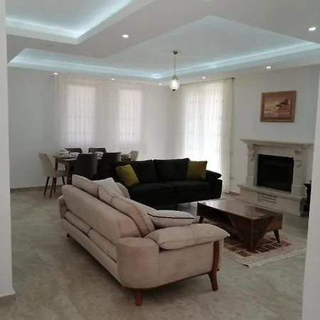Remy-layanna Villa *